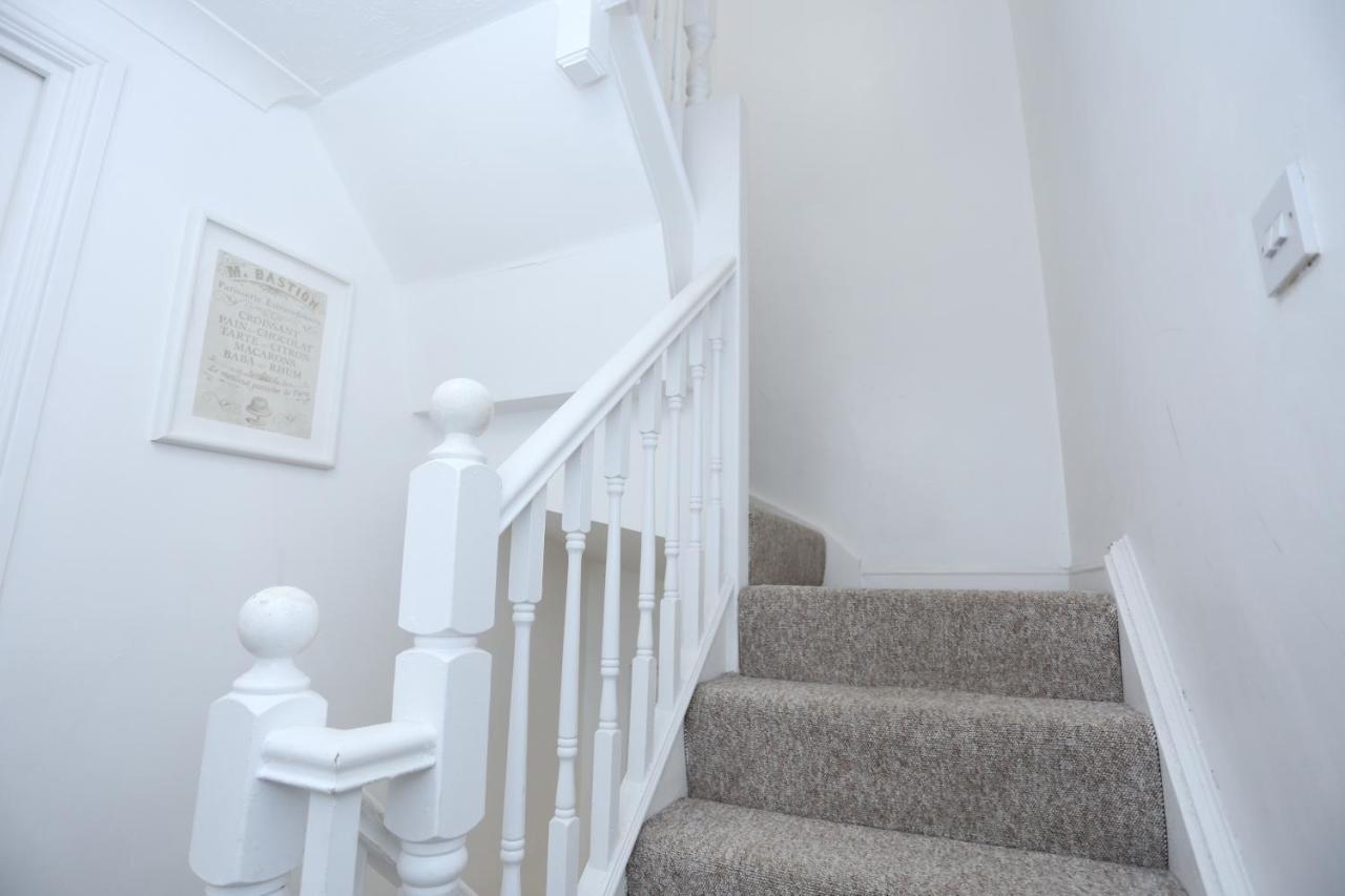 Fabulous Room With En-Suite Bathroom And Shared Kitchen Thamesmead  Eksteriør bilde